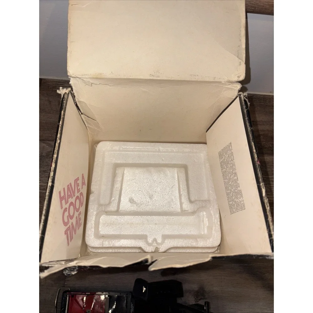 1970s Polaroid Square Shooter 2 Instant Film Land Camera with Box -Untested